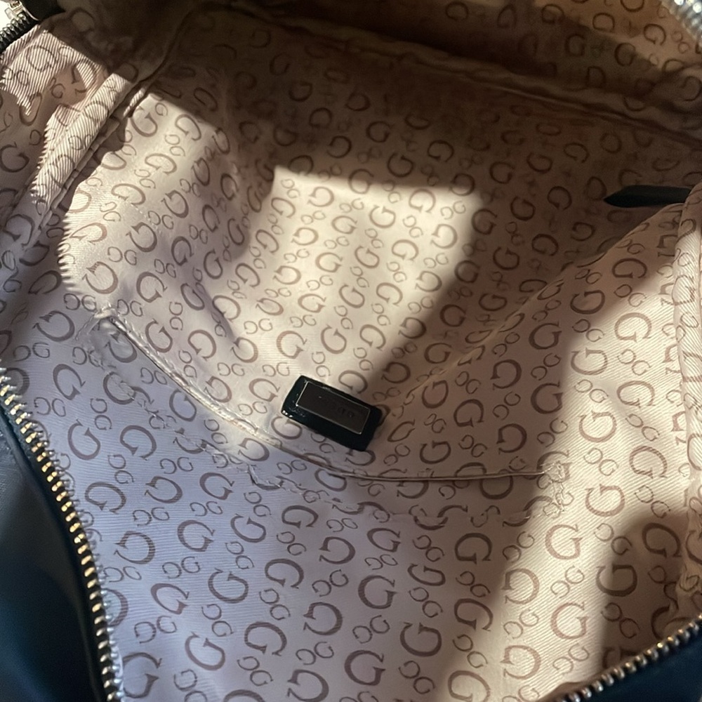 Guess small backpack - Picture 3 of 6